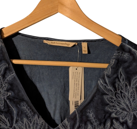 NWT Soft Surroundings Embroidered Floral Pull Tab Cotton Stretch Tunic Top - Picture 4 of 9